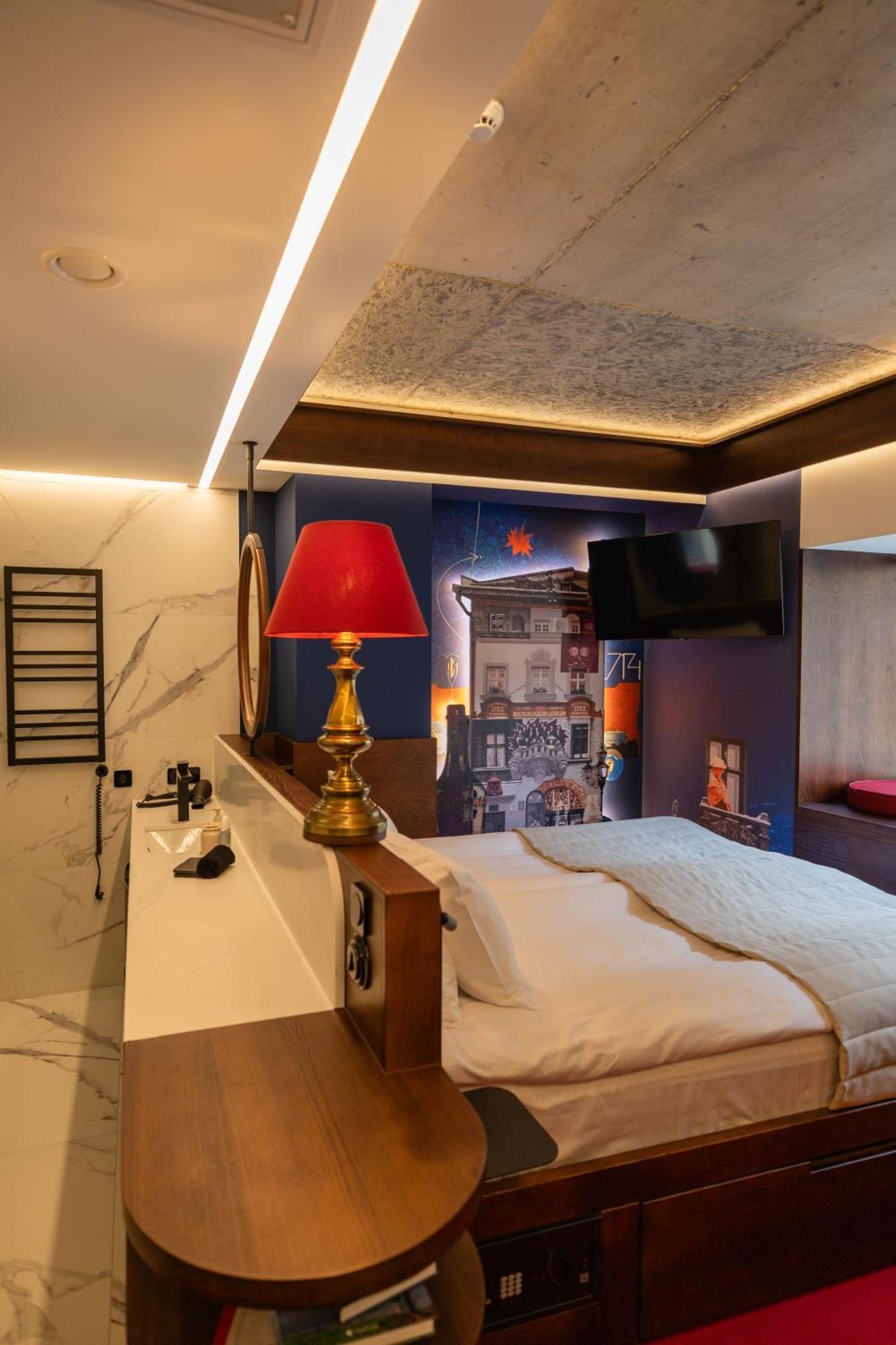 !Fest Hotel Rynok Square 리비프 외부 사진